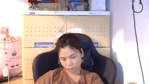 Snapshot of oinjer09 chatting on June 17, 9:45 am oinjer09 online show from June 17, 9:45 am