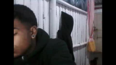 ojos_claross online show from December 15, 10:30 am