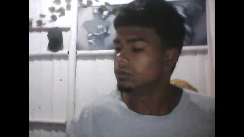 ojos_claross online show from April 15, 10:11 am