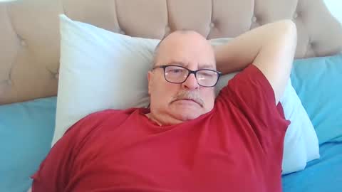 old_fkr online show from December 19, 10:34 am