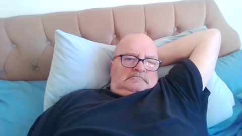 old_fkr online show from January 11, 9:47 am