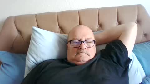 old_fkr online show from January 14, 9:24 am