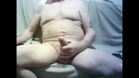 oldercock1411 online show from February 25, 8:02 am