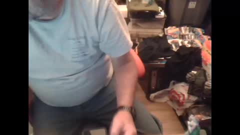 Snapshot of oldman196262 chatting on November 24, 9:47 pm oldman196262 online show from November 24, 9:47 pm