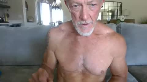 oldmanmeataz online show from June 10, 11:24 pm