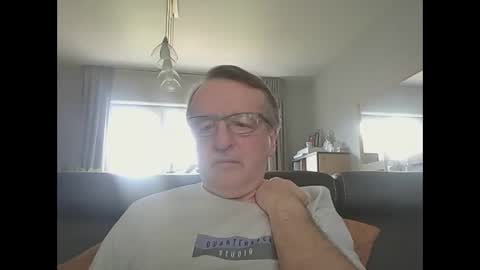 oldtimer160162493 online show from May 2, 12:21 pm