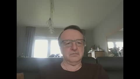 oldtimer160162493 online show from May 17, 1:07 pm