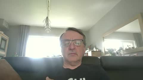 oldtimer160162493 online show from May 18, 1:39 pm