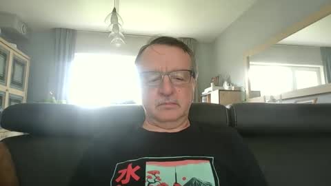 oldtimer160162493 online show from June 7, 1:15 pm