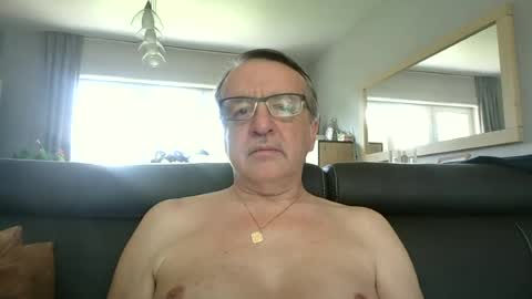 oldtimer160162493 online show from June 16, 11:46 am