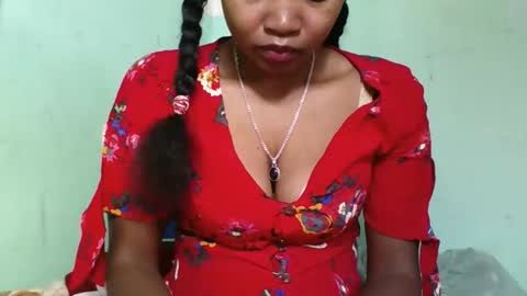 Snapshot of olgaaldy chatting on October 8, 6:22 am olgaaldy online show from October 8, 6:22 am