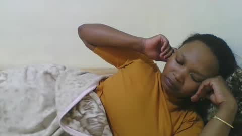 olgamariah203875 online show from April 9, 8:36 pm