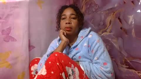 olinaa online show from June 29, 5:25 am