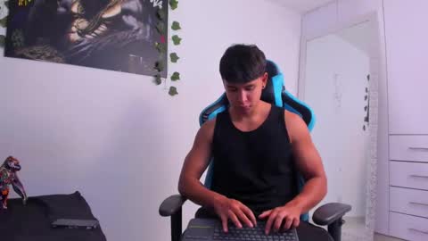 Snapshot of oliver_bray chatting on December 3, 1:41 am Oliver bray online show from December 3, 1:41 am