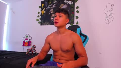 Snapshot of oliver_bray chatting on January 5, 4:16 pm Oliver bray online show from January 5, 4:16 pm