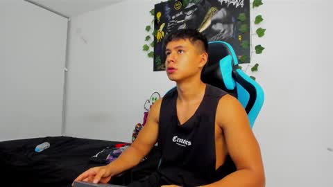 Snapshot of oliver_bray chatting on February 5, 2:29 am Oliver bray online show from February 5, 2:29 am