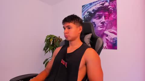 Snapshot of oliver_bray chatting on February 11, 3:40 pm Oliver bray online show from February 11, 3:40 pm