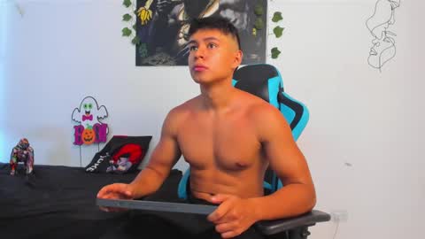 Snapshot of oliver_bray chatting on February 18, 3:54 pm Oliver bray online show from February 18, 3:54 pm