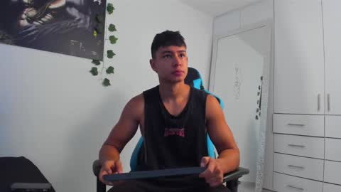 Snapshot of oliver_bray chatting on February 28, 1:58 pm Oliver bray online show from February 28, 1:58 pm