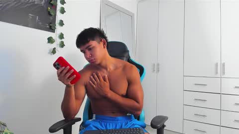 Snapshot of oliver_bray chatting on September 11, 3:34 pm Oliver bray online show from September 11, 3:34 pm