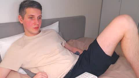 Oliver online show from February 24, 5:22 pm