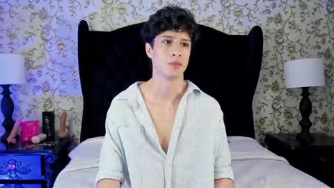  OLIVER  online show from April 16, 9:39 pm