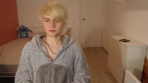 Oliver online show from December 19, 1:45 am