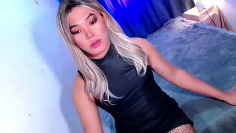 Snapshot of olivia_the_temptress27 chatting on July 11, 8:06 am Miss OLIVIA online show from July 11, 8:06 am
