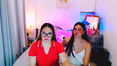olivia_xxo online show from July 24, 8:34 am