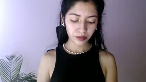 oliviaaa__ online show from March 23, 3:49 pm