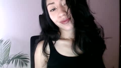 oliviaaa__ online show from March 31, 3:45 pm