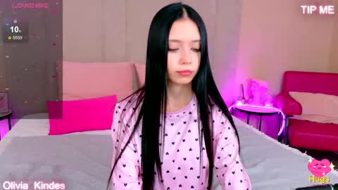 Olivia online show from October 15, 5:24 pm