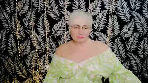 Kelly online show from April 20, 10:29 am