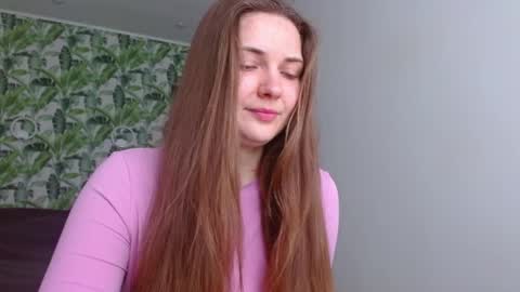 Olivia online show from April 19, 4:12 am