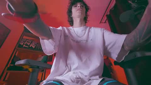     online show from April 15, 11:38 pm