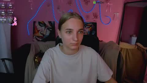 Ollivia online show from June 2, 6:04 am