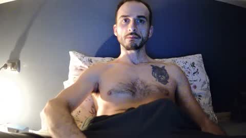 Snapshot of oloph89 chatting on January 31, 9:24 pm Jackowl online show from January 31, 9:24 pm