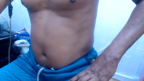 Snapshot of oly10022020 chatting on June 18, 11:58 am OlySantos online show from June 18, 11:58 am