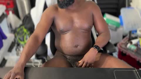 Snapshot of omarrblaque chatting on November 25, 7:03 pm omarrblaque online show from November 25, 7:03 pm