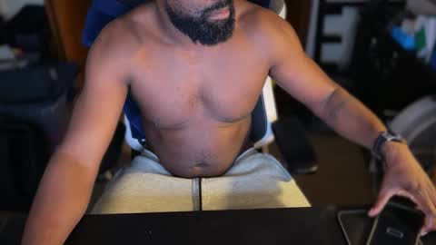 Snapshot of omarrblaque chatting on March 16, 4:33 pm omarrblaque online show from March 16, 4:33 pm