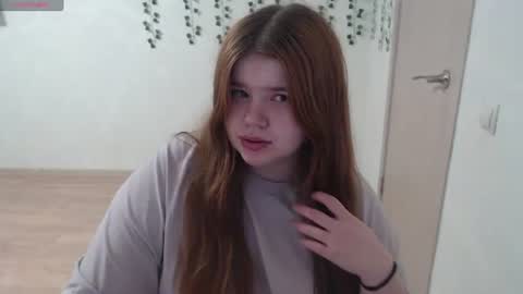 Snapshot of omellyoo chatting on June 10, 7:46 pm MellY online show from June 10, 7:46 pm