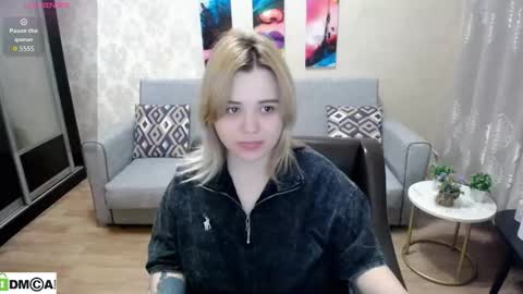 Fina online show from November 10, 8:52 pm