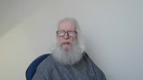 Somewhere over the rainbow online show from March 21, 7:35 am