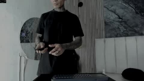     ... online show from April 18, 7:29 pm