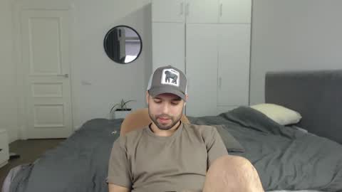 onebestlover online show from March 1, 12:23 pm