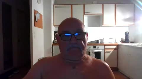 Onemoretimebis online show from June 13, 9:02 pm