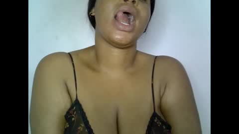 oneofdbestchubbygaloncb online show from May 2, 4:17 am
