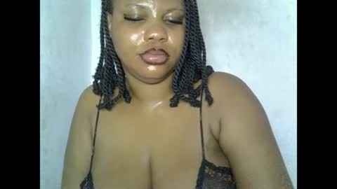Snapshot of oneofdbestchubbygaloncb chatting on June 28, 4:46 pm oneofdbestchubbygaloncb online show from June 28, 4:46 pm
