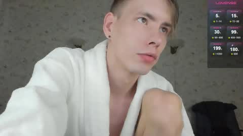 Erick  online show from March 8, 9:46 am