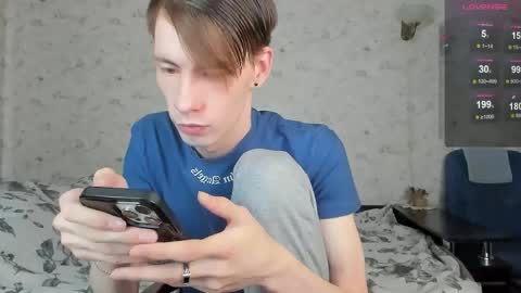 Erick  online show from April 12, 12:10 pm